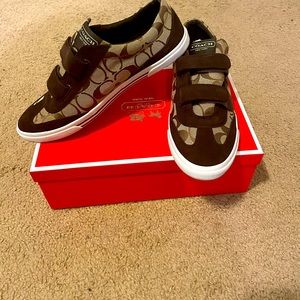 Coach sneakers *authentic NEVER WORN * Wm size 10